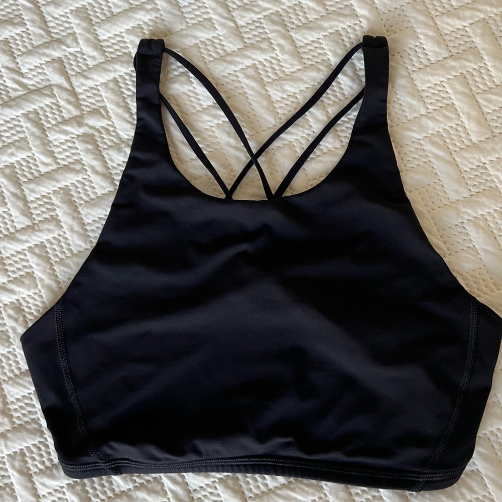 Lululemon Free to Be Bra High Neck